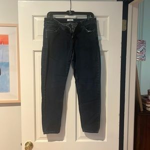 Dark wash skinny jeans